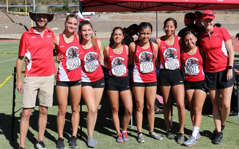 2019 women's cross country team